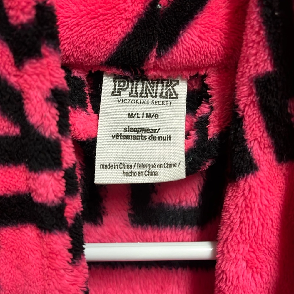 Pink - Robe used once , in great condition
